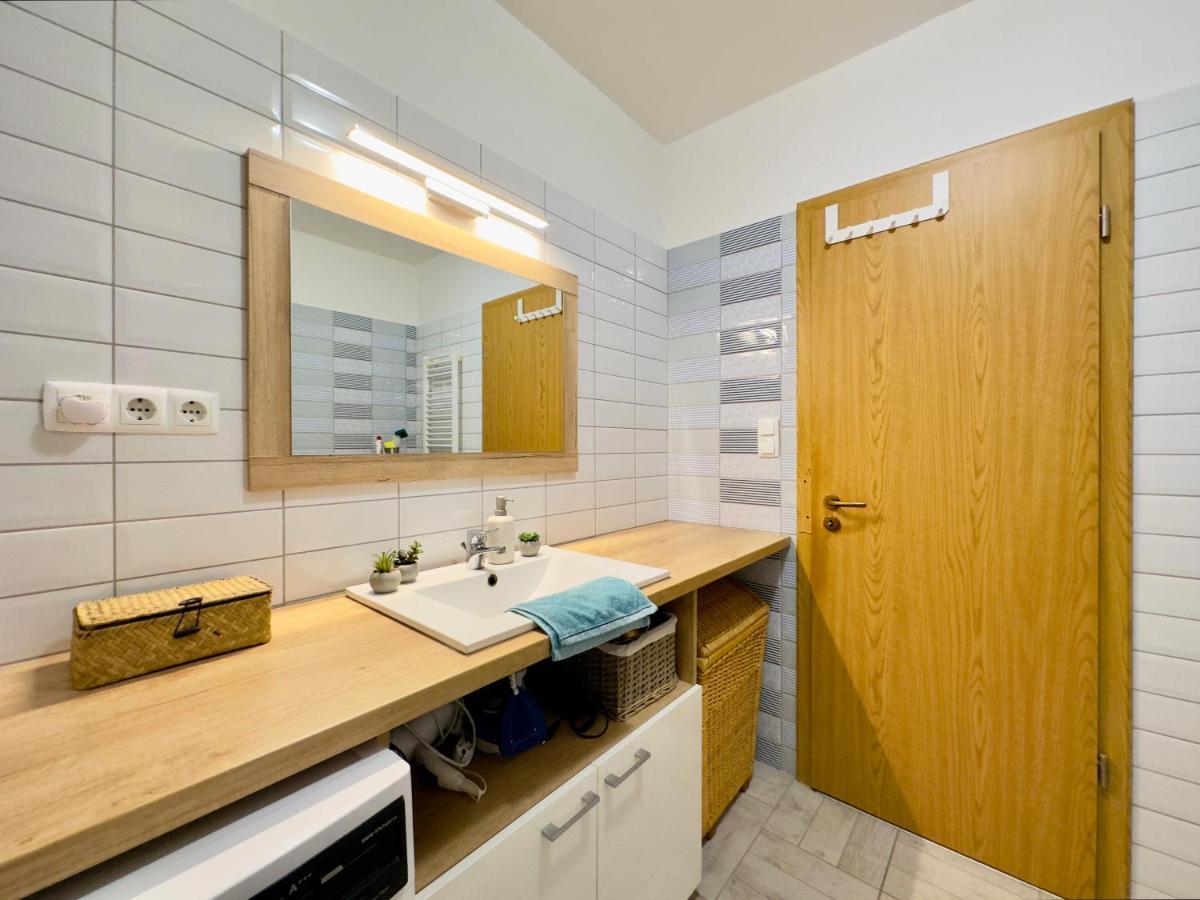 בודפשט Corvin City Apartment - Free Parking- מראה חיצוני תמונה