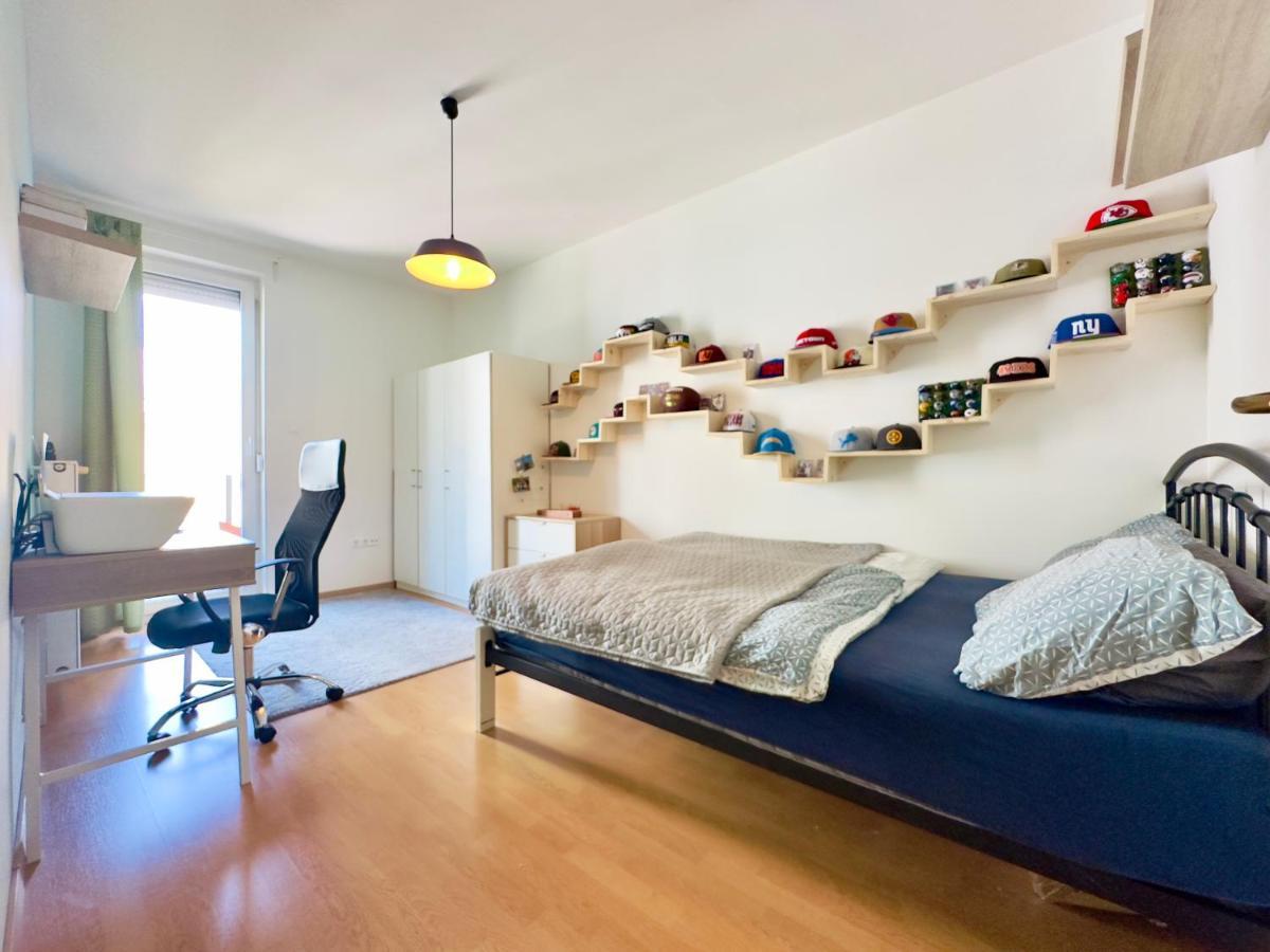 בודפשט Corvin City Apartment - Free Parking- מראה חיצוני תמונה